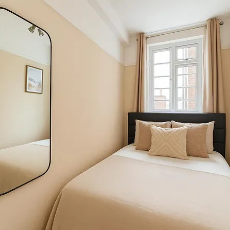 Spacious 2-Bedroom Apartment In Crystal Palace London Exterior photo
