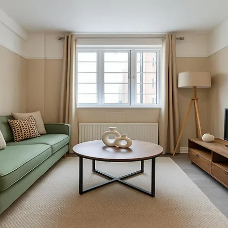 Spacious 2-Bedroom Apartment In Crystal Palace London Exterior photo