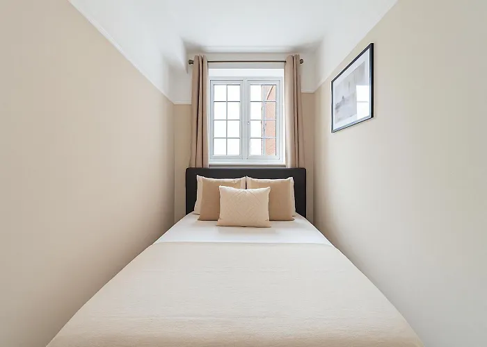 Spacious 2-Bedroom Apartment In Crystal Palace