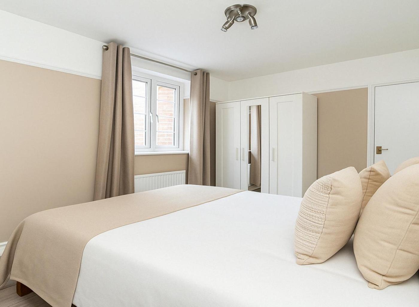 Spacious 2-bedroom In Crystal Palace Apartment